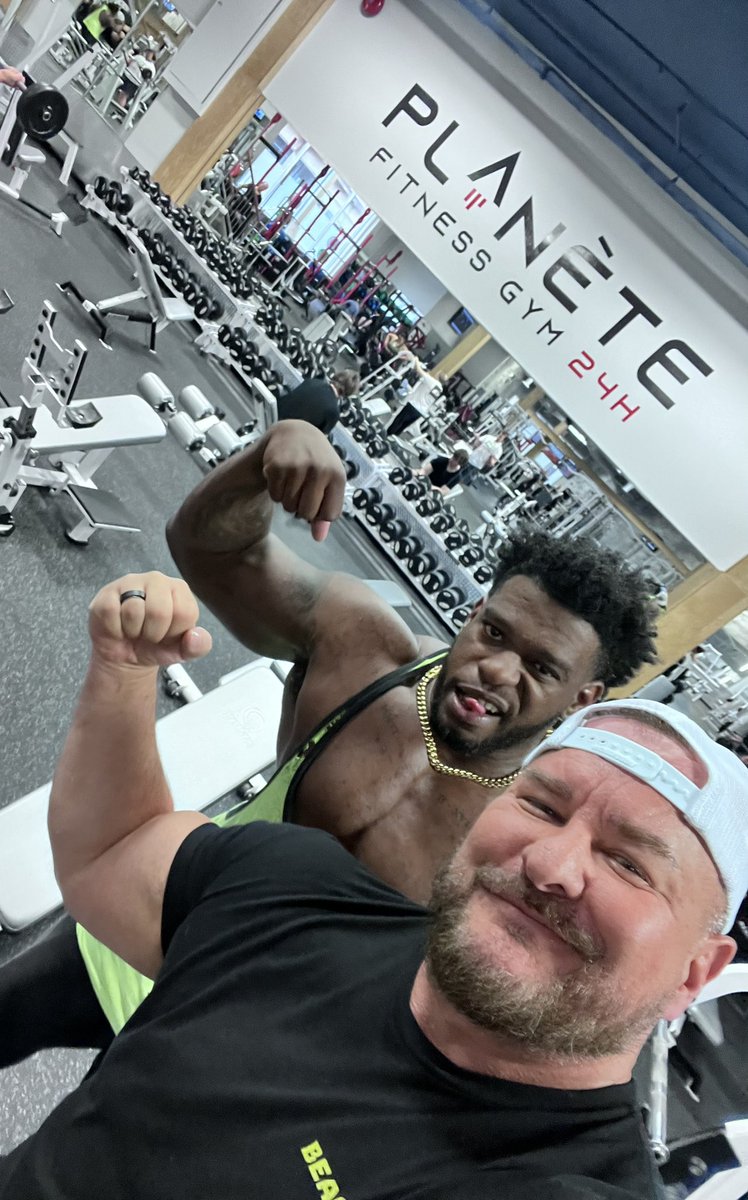 Another city, another #swolepatrol workout w/ my brother @TrueWillieHobbs who is a true #monstar If ever in Quebec City check this gym out. NO judgement zone and no lunk alarm. @AEW @AEWonTV #AEWDynamite