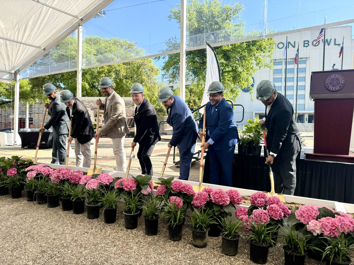 Johnson4Dallas's tweet photo. Today, we broke ground on the new $140 million renovation to Cotton Bowl Stadium at Fair Park.

This renovation will modernize the experience for thousands of fans in the years to come. I’m proud to support Fair Park and Dallas’ entire park system. https://t.co/pF1GJZzfGX