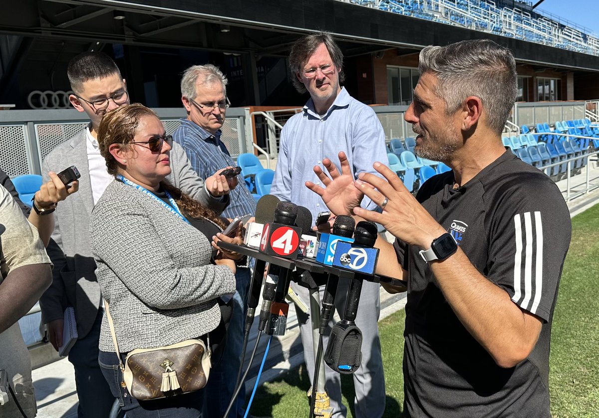 I'M HIRING! Looking for a budding Comms/PR superstar to join my @SJEarthquakes team. Ideal candidate: ✔️ Knows Bay Area sports/media landscapes ✔️ Relationship builder ✔️ Versatile writer ✔️ Meticulously organized ✔️ HUNGRY Moving fast so don't 😴! 🔗: teamworkonline.com/soccer-jobs/ml…