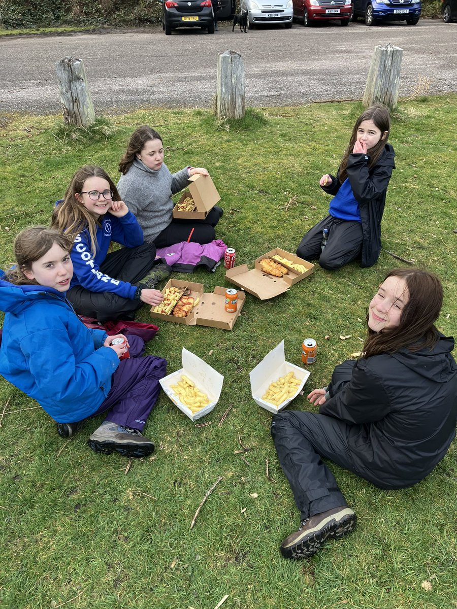 OssiesInAigas's tweet photo. Chip supper in the park - yum https://t.co/H1hNomswme