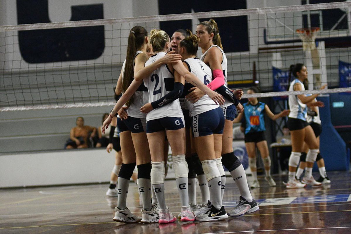 A TODO O NADA PARA MANTENER LA CATEGORÍA

<a href="/voleycge/">Voley CGE ⭐️⭐️⭐️⭐️⭐️⭐️</a> no pudo asegurar permanencia en Play Out y deberá jugar triangular con <a href="/Velez/">Vélez Sarsfield</a> y <a href="/CTGoficial/">Club Tucumán de Gimnasia</a>. El peor de ellos bajará de la Liga Argentina Femenina <a href="/Voley_FeVA/">Voleibol Argentino</a>.

#GELP por primera vez está en dicha instancia, en 25 años en A1.