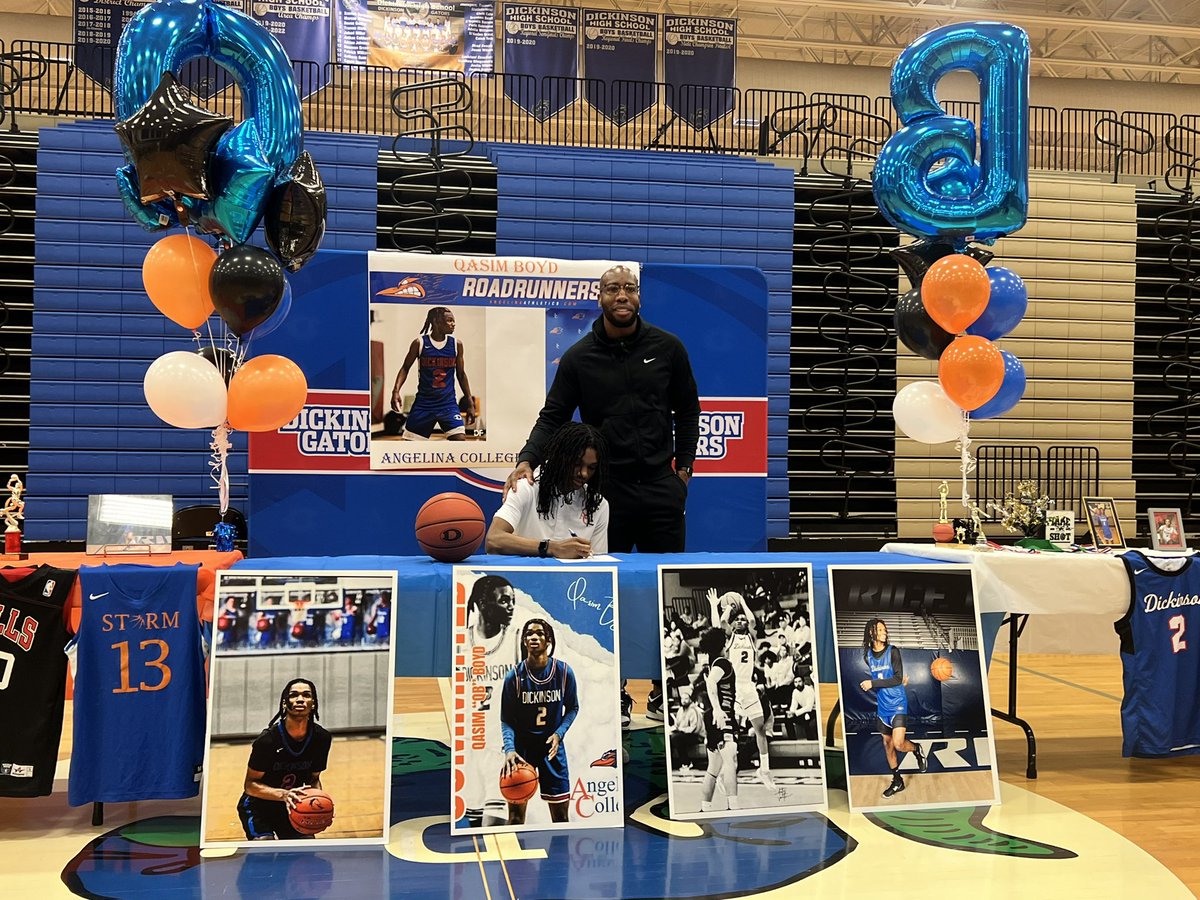 QasimBoyd_2's tweet image. Couldn’t ask for a better signing day thank you @gators_bb for an unforgettable 4 years onto the next chapter.💙💙 #goroadrunners