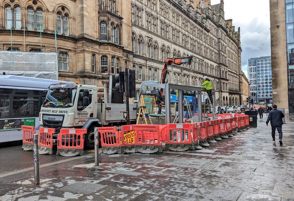 Hope Street is getting new bus shelters! It's a busy junction with both #vehicular and #pedestrian traffic from all directions. Just hope the pavement area will be resurfaced eventually so no one will trip and fall, or walk through water puddles after heavy rains 🌧️ #hopestreet
