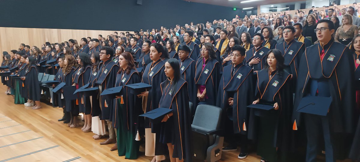 #investiduraspsicologia 
👩‍🎓😊🎉 😊👨‍🎓Hoy, jueves 28 de marzo de 2024, celebramos la incorporación de:

93 Profesionales con título de tercer nivel.
11 Profesionales con título cuarto nivel.

¡Felicidades a todos los graduados!