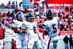 ezrap03's tweet photo. After a great talk to @ShunBrown06 
I would like to announce my official OFFER to @Lane_Football ‼️‼️‼️🐉 @VyronBrown31 @RealCoachCarter @CoachO60 @Immanuel_Pride @CoachGriffith97 @goldenlegST https://t.co/iZgjiZrUF4