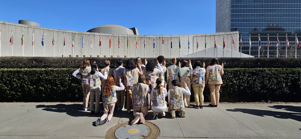17 Girl Scout delegates from across the country amplified the voices of girls and young women at the annual UN Commission on the Status of Women. They even had a visit with the UN Mission of Ireland! 🌎👏