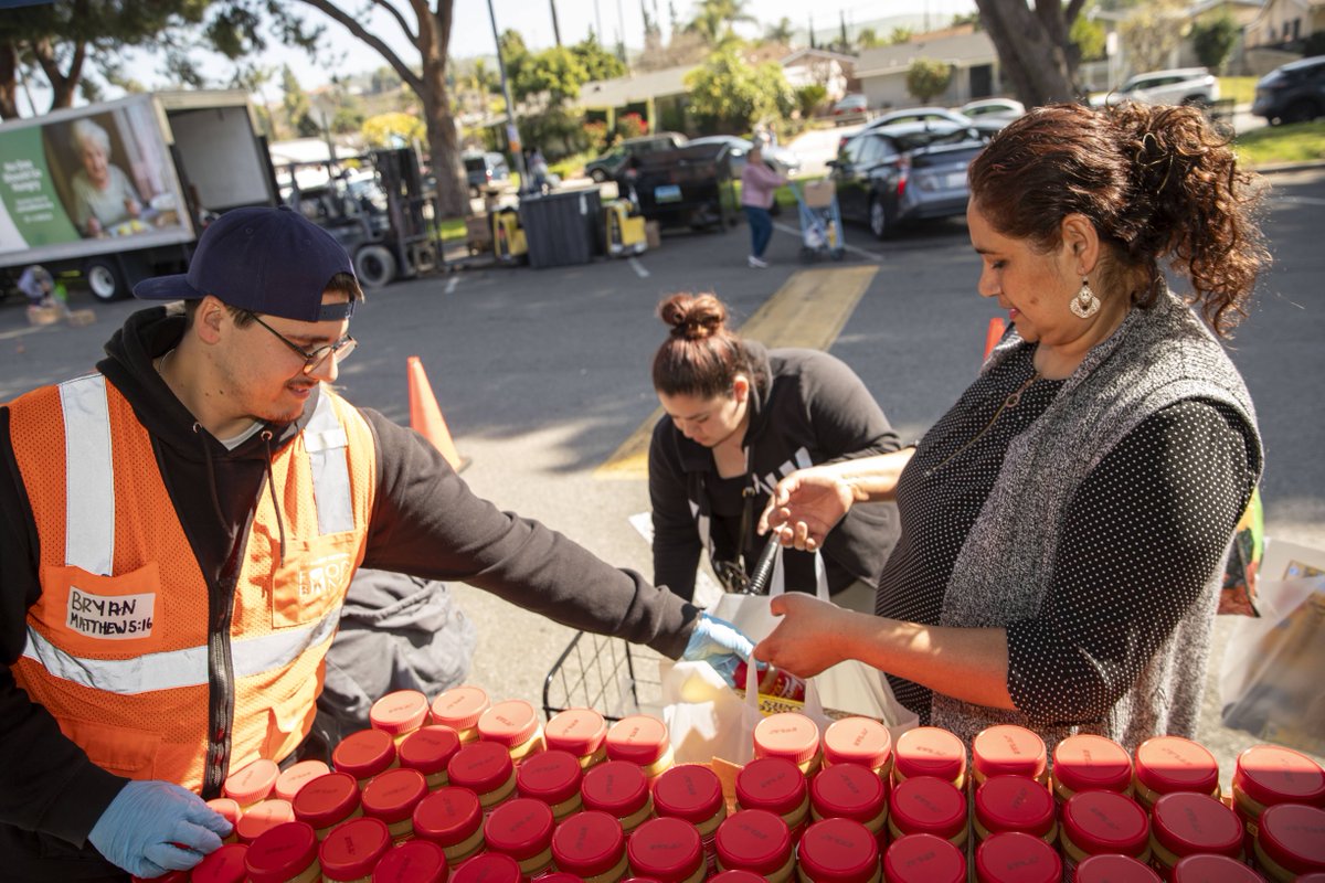 LAFoodBank tweet picture