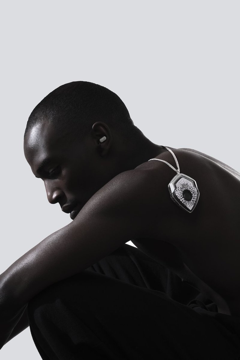 T10 Bespoke tweet media