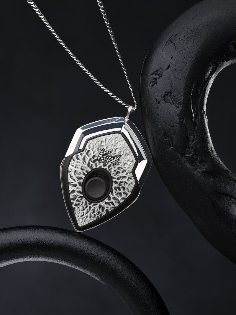 T10 Bespoke tweet media