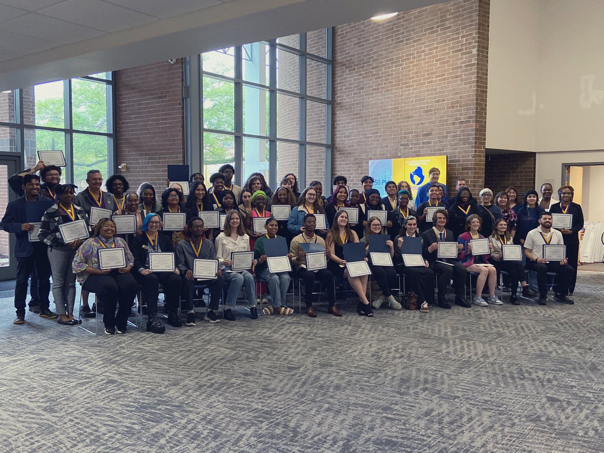 TSCProvost's tweet photo. With more than 100 student participants in this year’s Undergraduate Research Symposium, the work presented yesterday was unique and creative. Thank you to the Undergraduate Research Council for your dedication to ensuring this one-day event was a success. #undergraduateresearch https://t.co/0JYoKrikOg