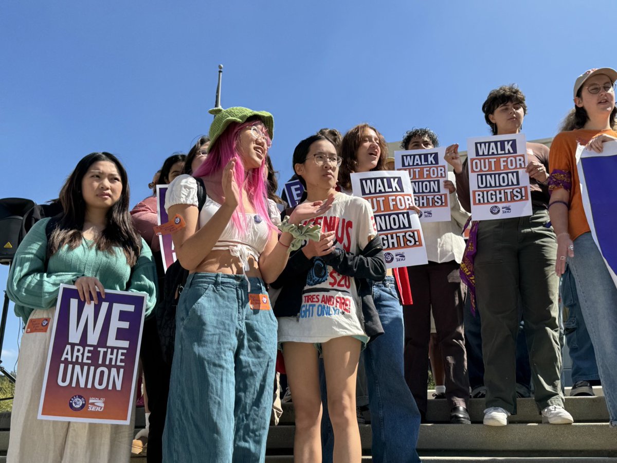 SEIU721's tweet photo. Occidental College students walked out of class today in support of undergraduate workers who are forming a union with SEIU Local 721 and demanding recognition! 

Go Rising Occidental Student Employees (R.O.S.E.)! 

#SolidarityForever #unionstrong #unionsforall https://t.co/pBXZTmxA8b