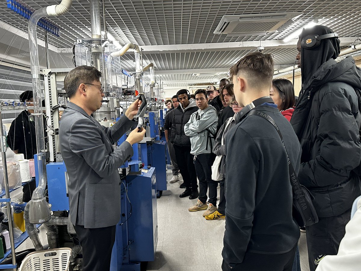 Students from @EastNorfolk are learning so much about engineering and business here in Seoul, South Korea. It is truly an amazing experience for them and so inspiring!