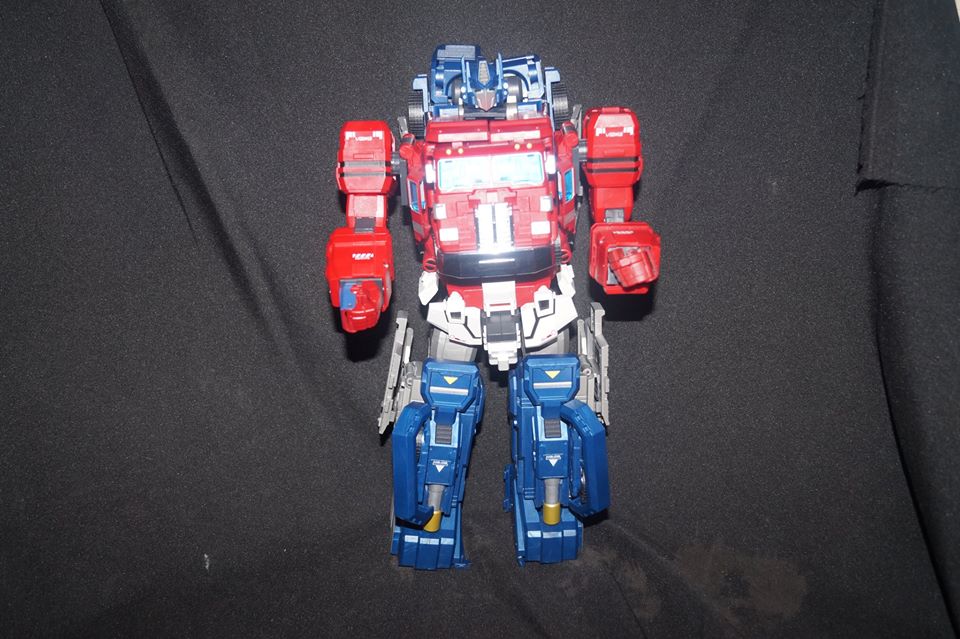 raurquiz's tweet photo. Like @takaratomytoys will made MP-60 #Ginrai here are all my previous version of him, the reissues #c310 #c310e Fireguts and Nucleon , #legends and the #fanstoys @SixoTF https://t.co/ADqAyFfBiA