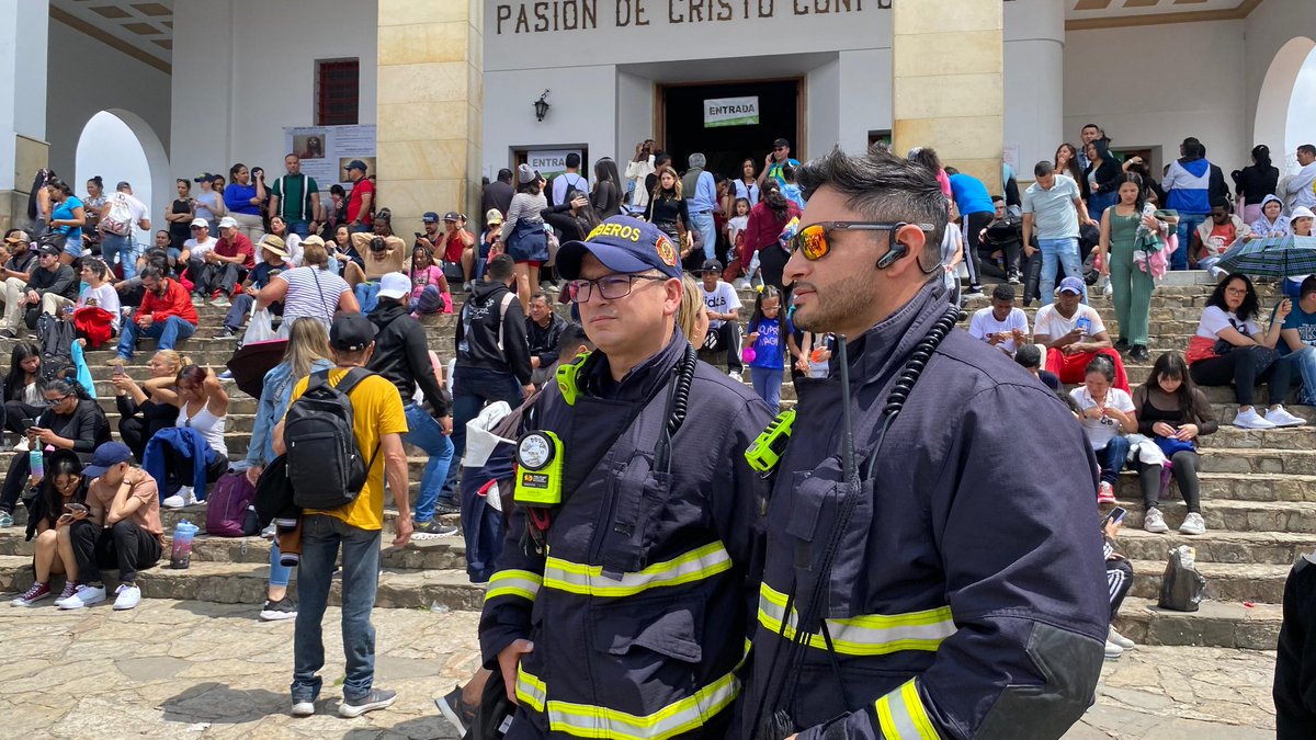 BomberosBogota's tweet image. Recuerda cuidar a los menores, para evitar que se extravíen en las celebraciones con concentración masiva de personas. 

#SemanaSantaSegura #SemanaSanta2024 #EventosMasivos #GestiónDelRiesgo #Monserrate #Guadalupe