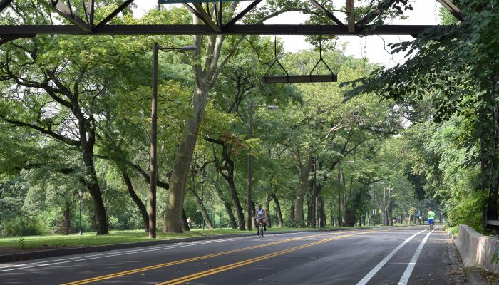 Beginning this weekend (March 30-31), MLK Drive will be closed to vehicular traffic starting at 7 a.m. on Saturday for recreational use. Enjoy the holiday weekend by walking, jogging, or biking on this scenic riverside roadway! Read More: phila.gov/2024-03-28-mlk…