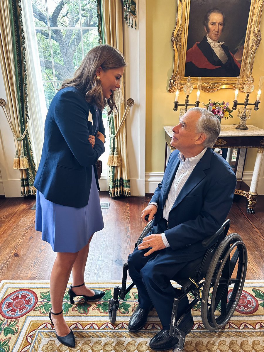 Grateful to Governor @GregAbbott_TX for bringing together the Republican nominees. It was great to meet the other nominees - looking forward to serving with them as we discussed the upcoming general election and the issues impacting our state. Eager to get to work for HD 87!