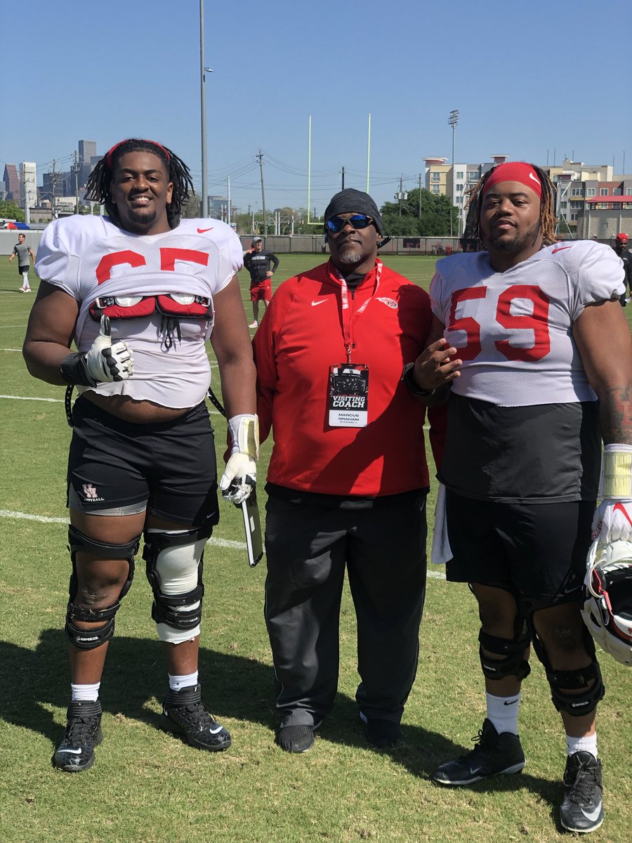 CoachGrahamFB's tweet image. Great seeing couple 409 Ballers get after it ⁦@UHCougarFB⁩ @cayden_bowie⁩ ⁦@Pancakehunter59⁩ bright future ahead for these scholar athletes. #SETX #OLPride
