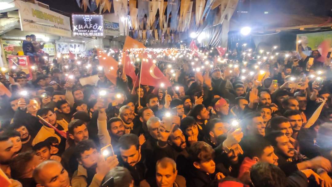 Yürüyüşümüzle Ceylanpınar titredi. 🙏💐 Teşekkürler CEYLANPINAR'IM 🙏🇹🇷🧿 @RTErdogan @bybekirbozdag @aysekesir @CYAZMAC @malicevheri @adelioglu63 @zabeyazgul @dmtstcgvn1 @seyithan_atilla @MeralBeskat @Akparti