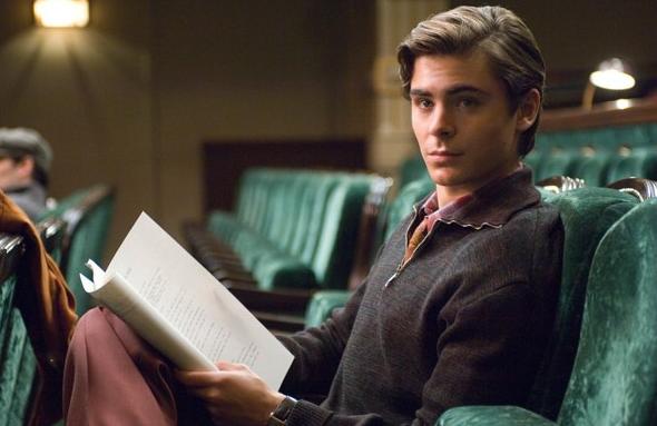 Malechritude's tweet photo. #ThemeForThursday
#MenWhoRead
Zack Efron.
Sure, he's only reading because
the script of Orson and Me said that
his character should be reading.
And it's not even a book! https://t.co/G8e2wVRy7D