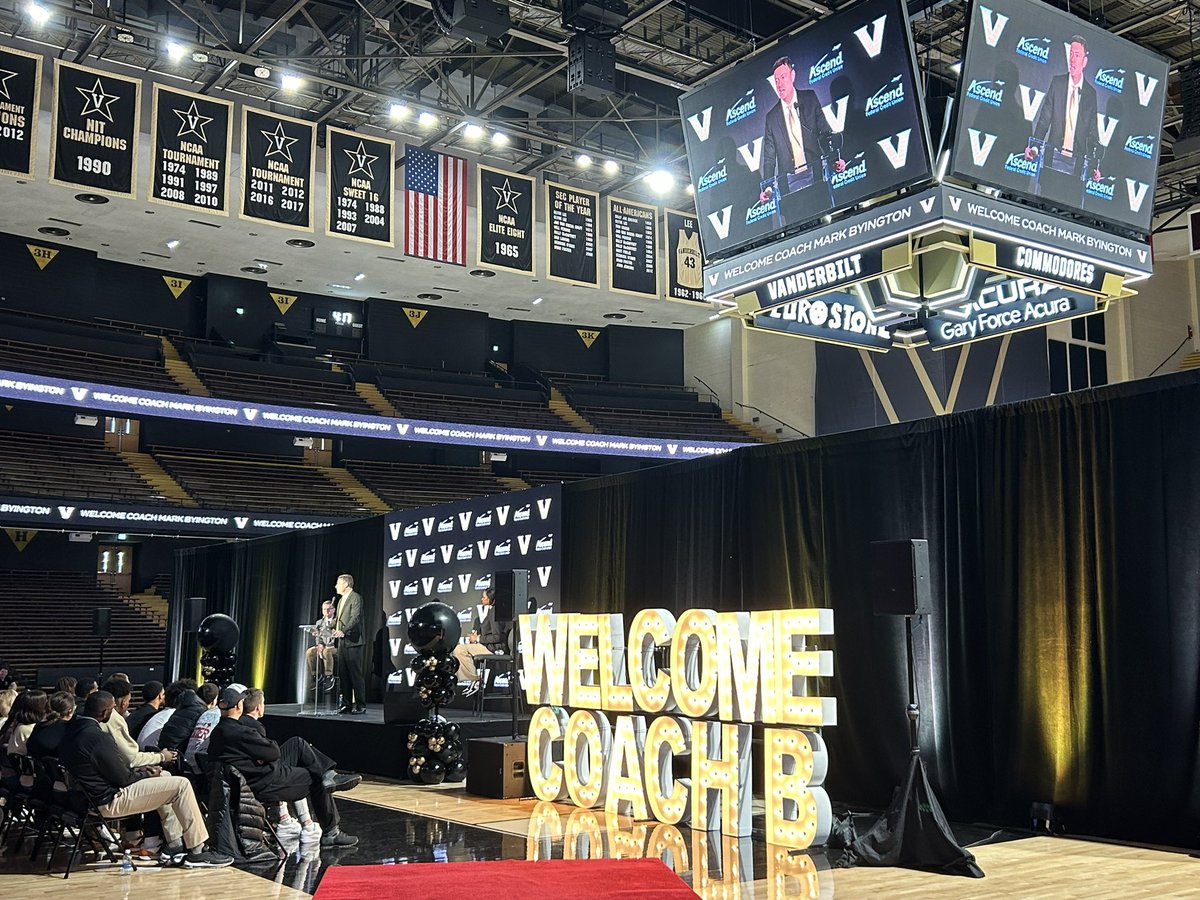 Really proud of and grateful to work with  our team. Huge high fives to the sec network team, FEH, NCC, marketing, comms, facilities, spirit & band, game ops, and administration. It takes a village, and ours is made up of phenomenal people. ❤️ #VandyUnited