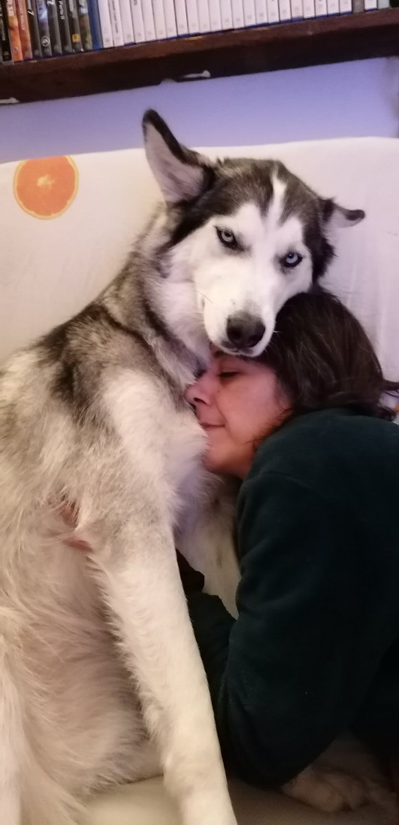 Ens cuidem, ens adorem, ens estimem ❤️ #PepaWolf <a href="/ChineseTiger74/">ChineseTiger74</a>