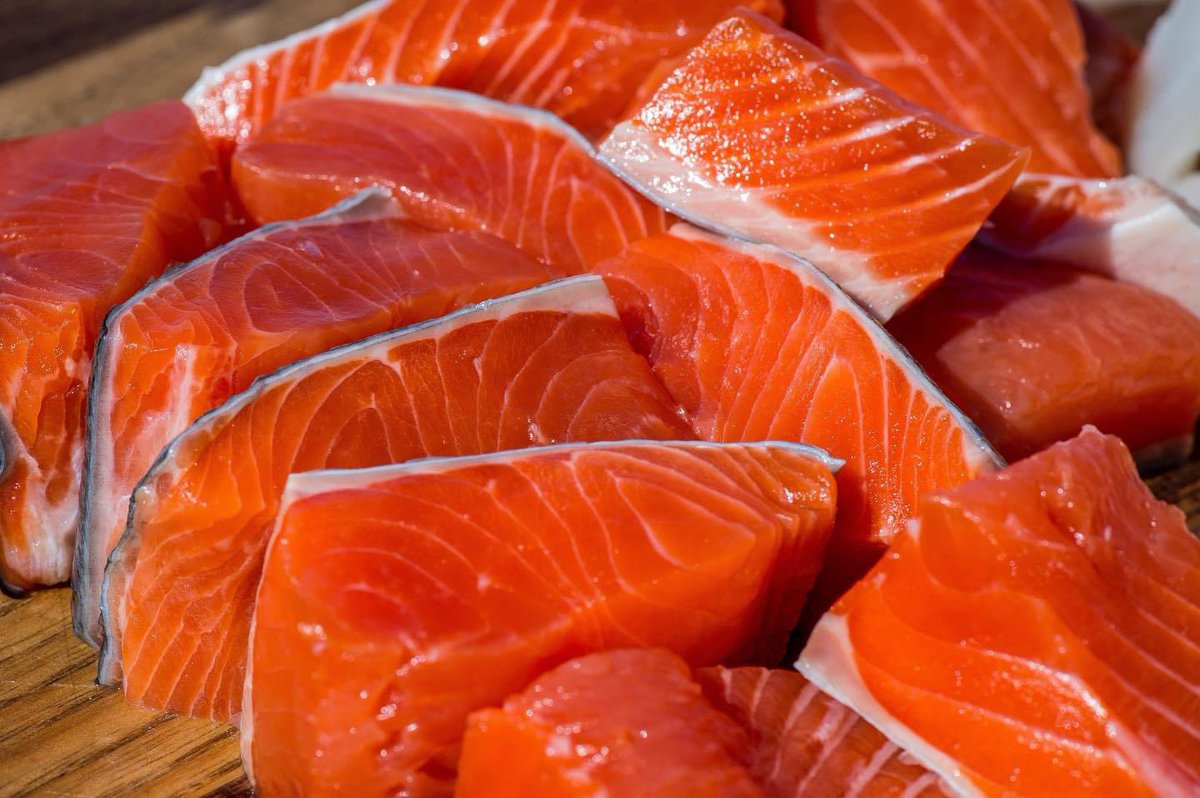 Captain_0f_Alts's tweet image. Copper River salmon isn't cheap.

It's true.
You can find cheaper salmon in your local supermarket.
But you get what you pay for.

If it was cheap, it wouldn't be wild-caught.
It wouldn't be sustainable.
It wouldn't be packed full of vitamins, nutrients, and Omega 3s.
Cheap…