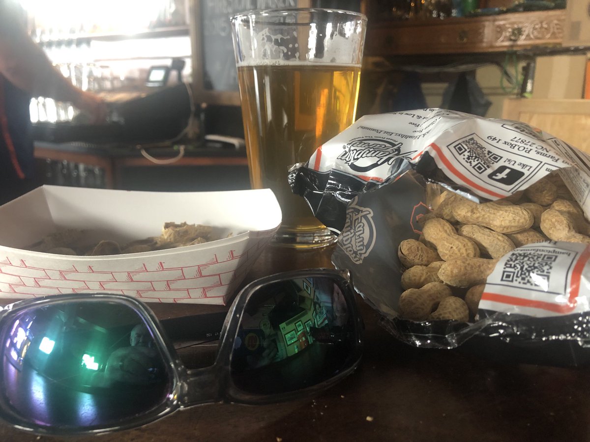 Bag-o-nuts and a brew to start the evening off.