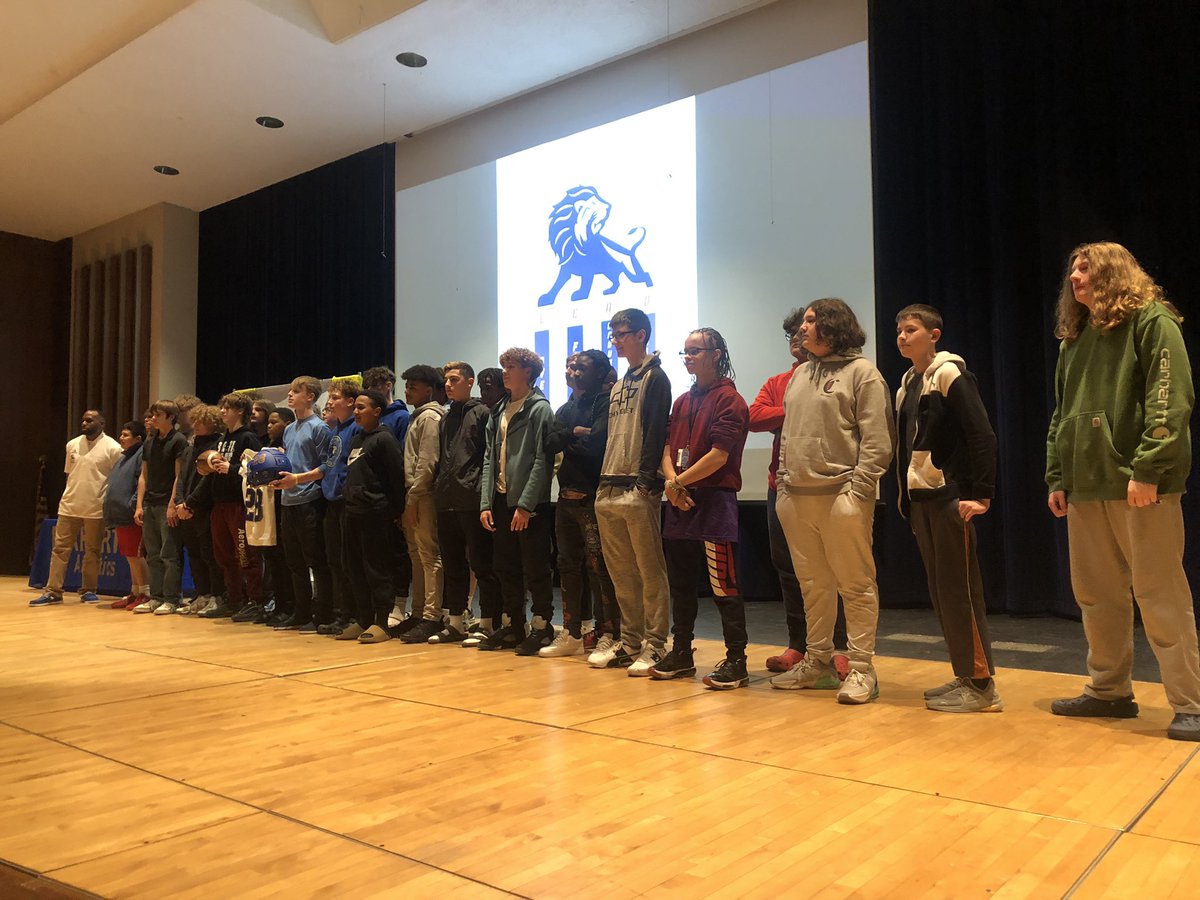 ElkhartLionsFB's tweet image. We had an awesome evening welcoming the Elkhart Football Class of 2028! Thank you to the kids and parents for committing to help #LEAD us into the #NewERA! Signing photos will be posted tomorrow.