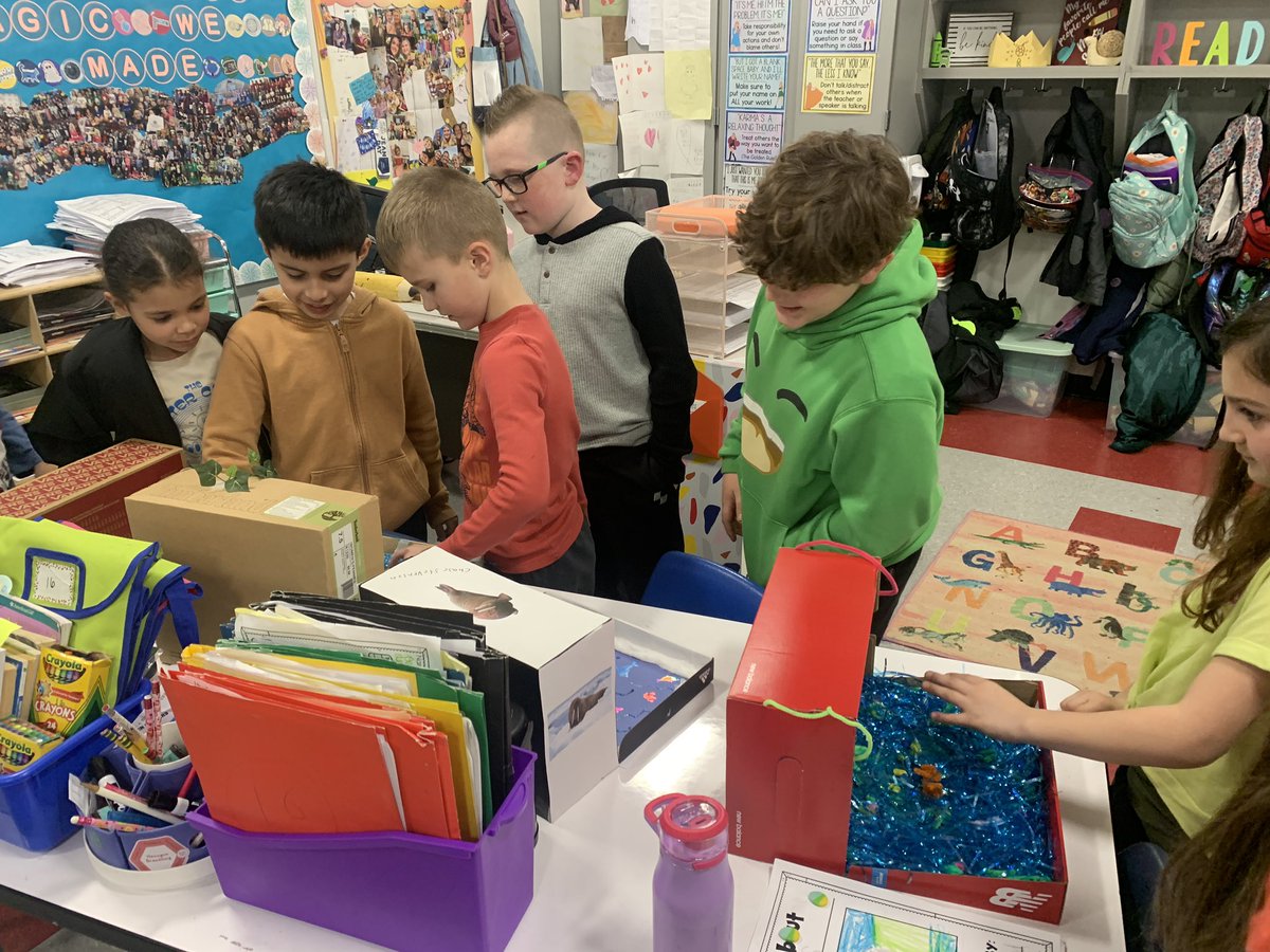 After presenting students had the opportunity to walk around and check out the habitats up close 🌊🌳🌵🏝️