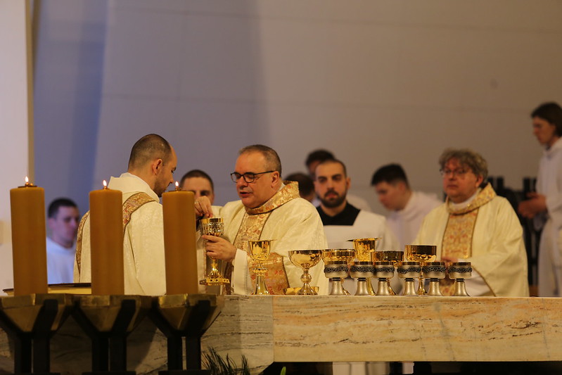 The Apostolic Nuncio to Poland, Archbishop Antonio Guido Filipazzi, presided over the Mass of the Lord's Supper at the National Shrine of St Andrew Bobola in Warsaw. 

Archbishop Filipazzi: Every good deed towards another person is an act of footwashing.