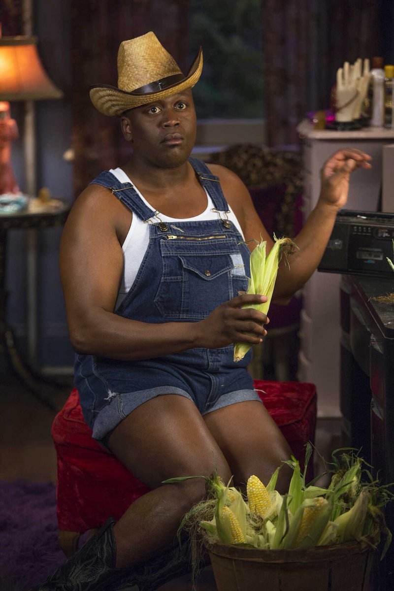 broiledcrawfish's tweet image. seated.