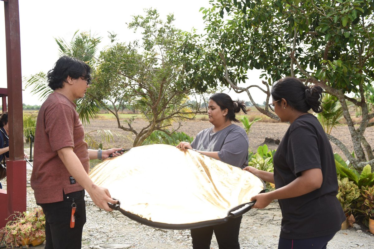 Diving into the behind-the-scenes of 'Yang Hilang'. Here’s our talented cast working around the clock in making this short film a success. Have you watched it yet? 
Click the link to watch: youtu.be/cquOrBzrZOA 

#MSUmalaysia
#MSUraya2024
#YangHilang