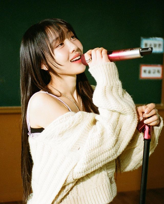 j0yc31234's tweet image. 【121】
Yves - Red + Silver
#Yves #Loona #CustomMicrophone