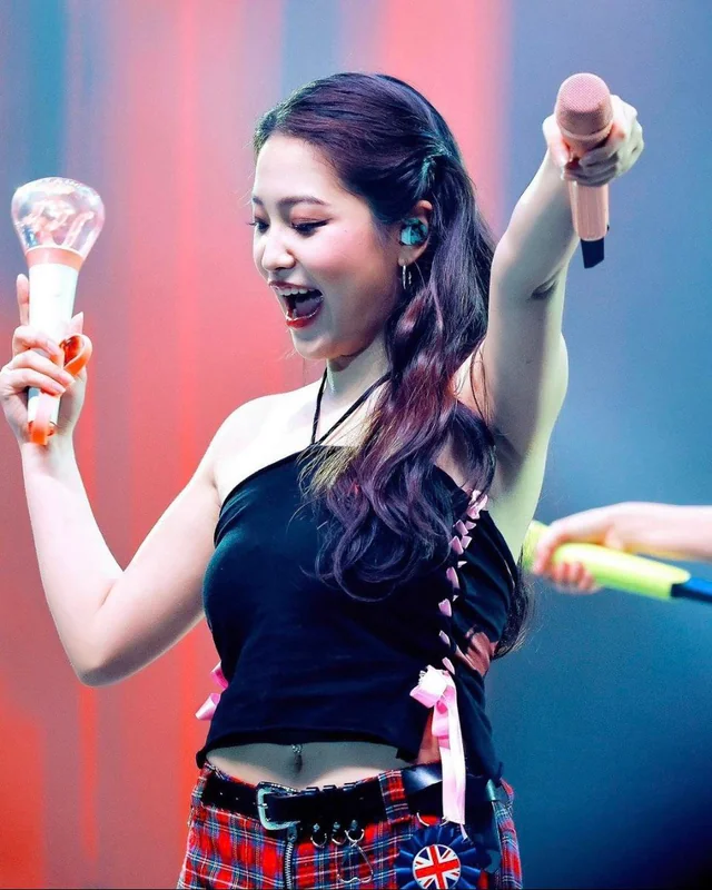 j0yc31234's tweet image. 【122】
Yeri - Matte Baby Pink, Matte Baby Purple, White
#Yeri #RedVelvet #CustomMicrophone