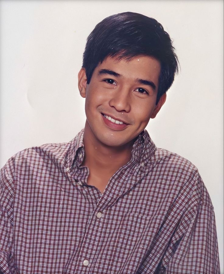 Rico Yan would be 49 years old right now if he is still alive. One of the most charming actors in the Philippines. Very sad that he died too young.