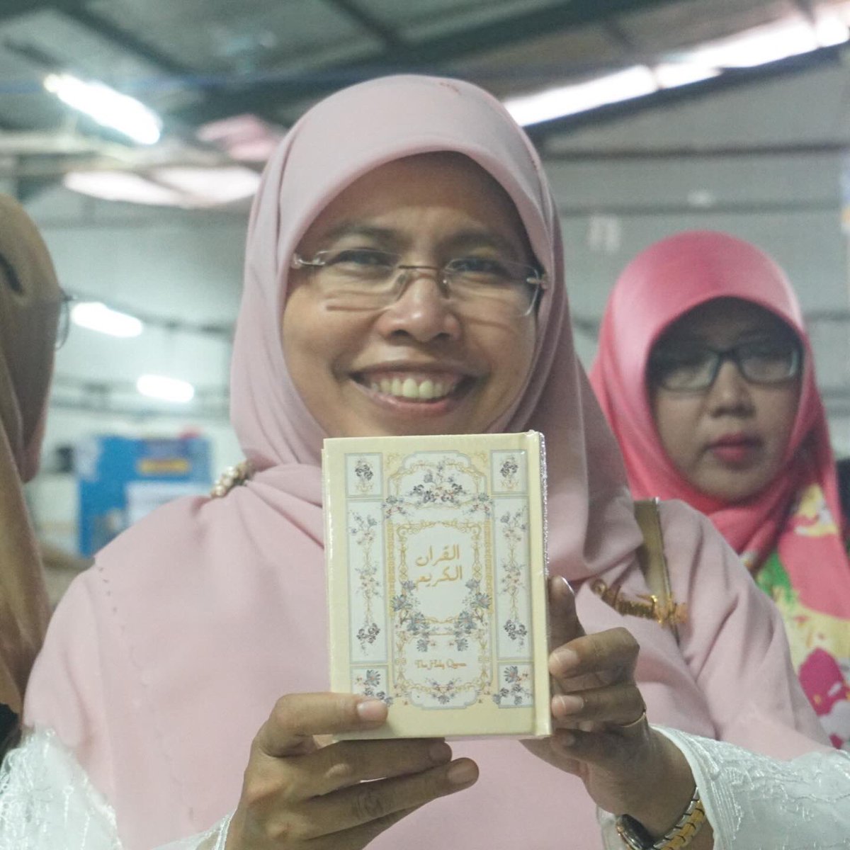 Wisata Qur’an di Syamil Qur’an Bandung Bersama para sahabat hati.. sahabat Ummi Siti