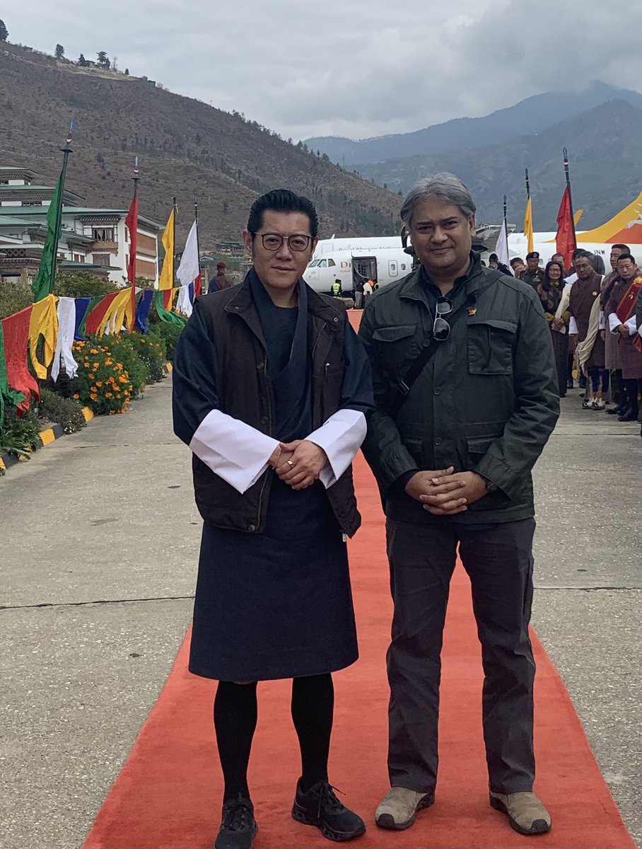MAarafat71's tweet photo. Flown with His Majesty King Jigme Khesar Namgyel Wangchuck from Gelephu to Paro International Airport and arrived at 10:00 a.m. Received and welcomed by the Prime Minister of Bhutan, Gyelyong Tshogdu, and the Ambassador of Bangladesh to Bhutan, Mr. Shib Nath Roy, at the airport. https://t.co/yAugcAWlbd