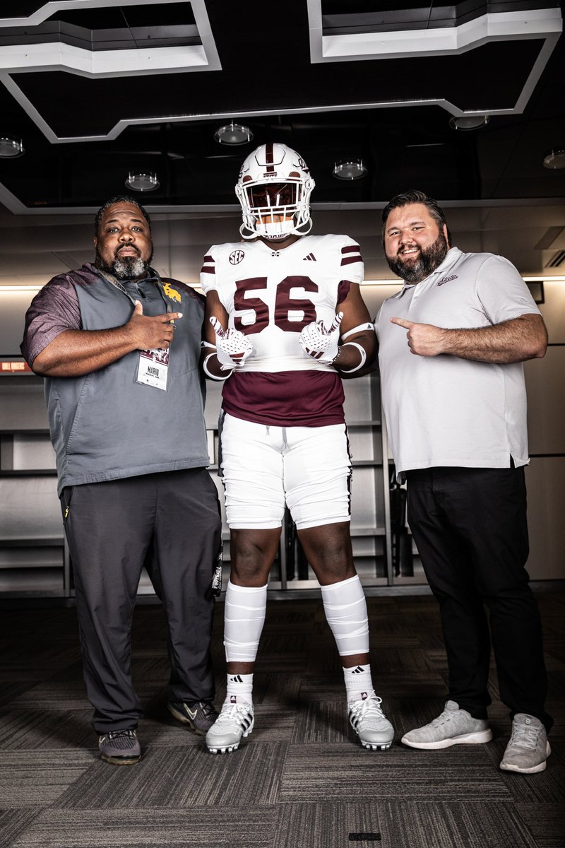Had an awesome visit with @HailStateFB! Had a chance to watch practice up close with @CoachCKennedy and the offensive line. Love the energy and how the guys went hard today! @Coach_Leb offense looks great..👀 #HailState @RGibsonMSU @AndreaKHollis @PaulJonesOn3 @MacCorleone74…