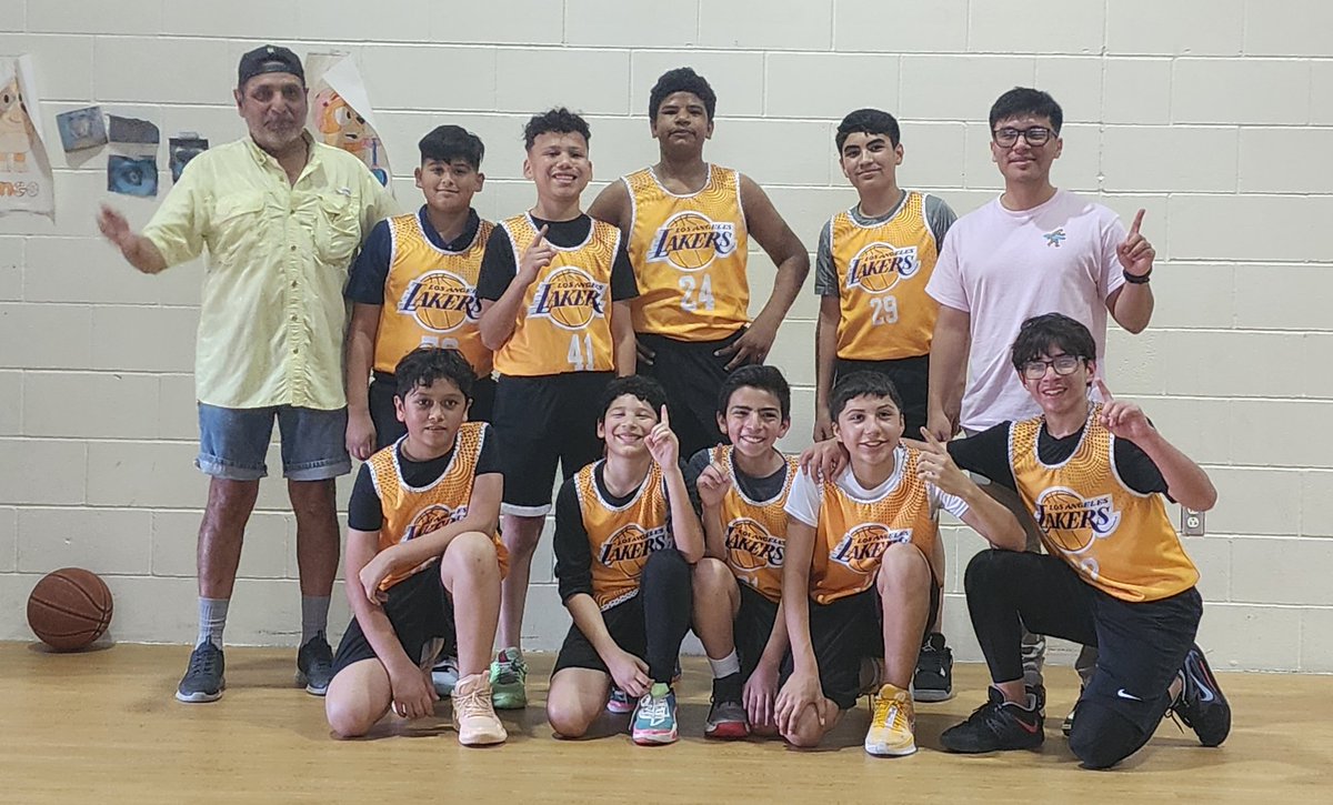 LYEcoding's tweet image. I love seeing both of my babies playing together. Hard work pays off. Congratulations Los Fresnos Boys and Girls Club Champions. I am so proud of you  💪 🏆 👏 
@LFCISDathletics #falconbasketball