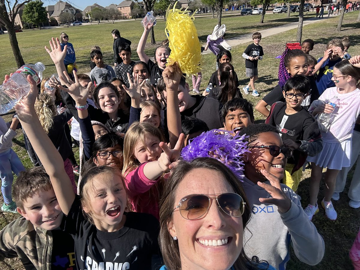 What a time we had at the Kids Heart Challenge Fun Run! Thanks <a href="/coachmarsh_/">Coach Marsh</a> ❤️