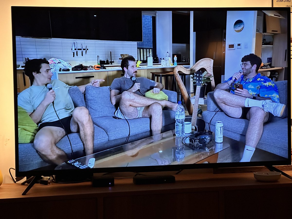 PanderShirts's tweet photo. The amount of thigh in this podcast https://t.co/TUMwC0pDTu