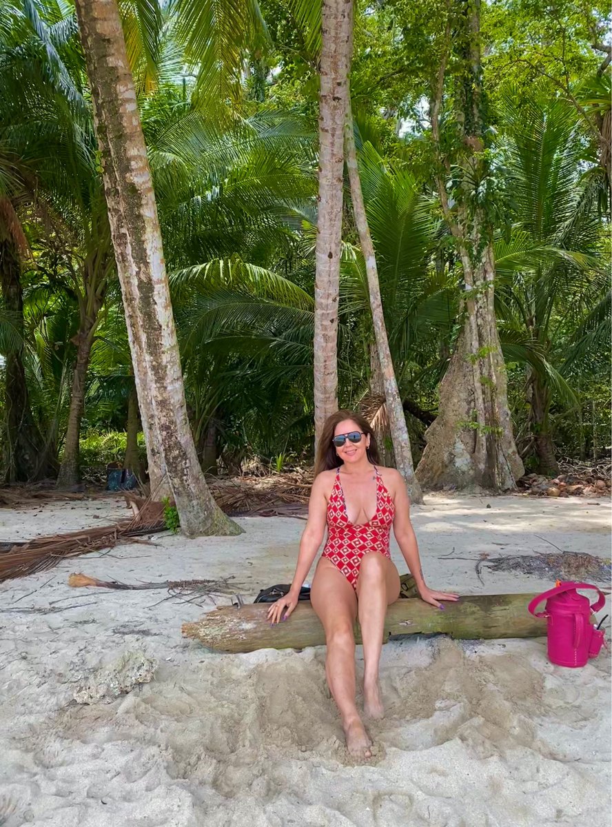 ᒪIᒪI ᗩᐯᗩᒪOᔕ (@lilicei) on Twitter photo 