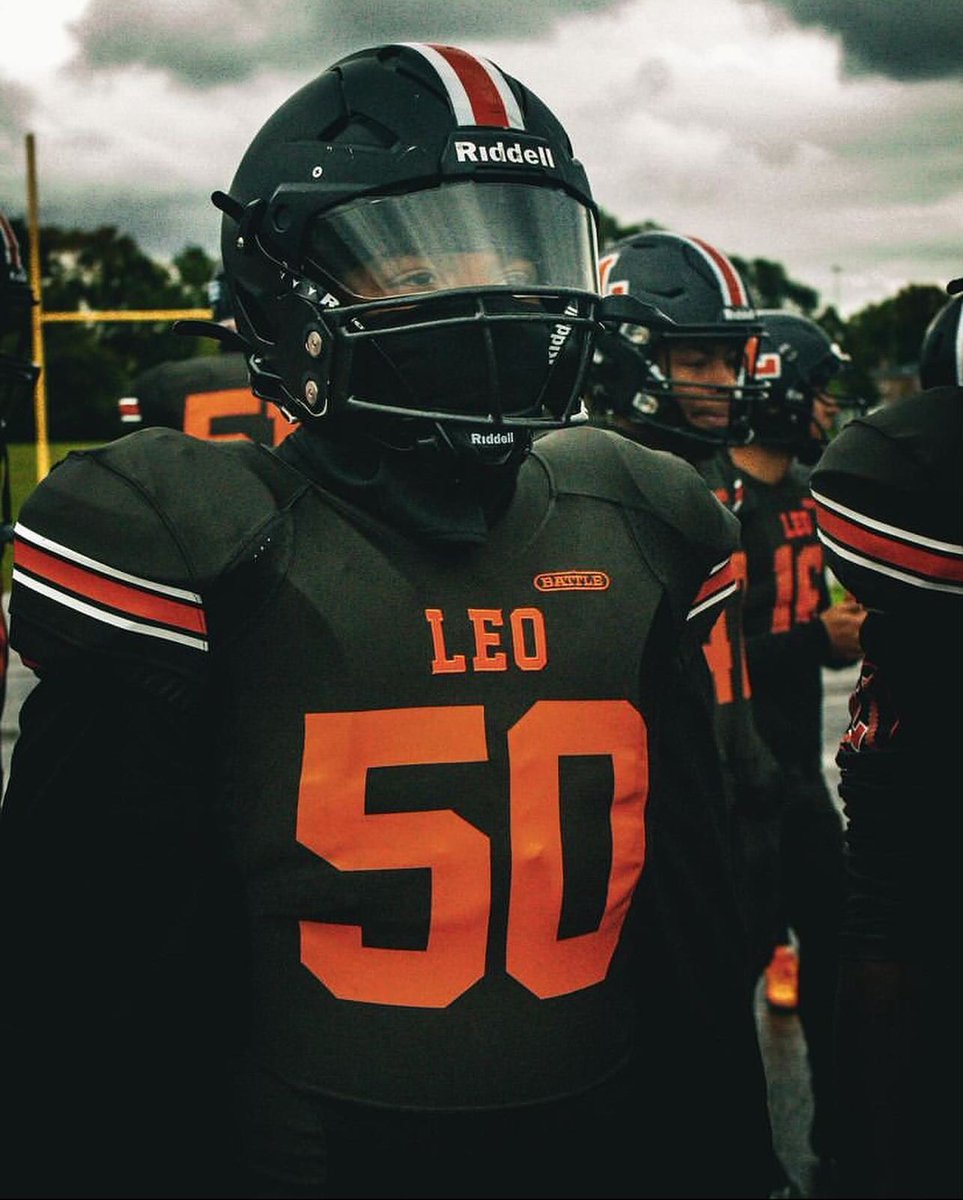 2027 OL/DL Jason Sewell will take an unofficial visit to Illinois. (April 20th, 2024)