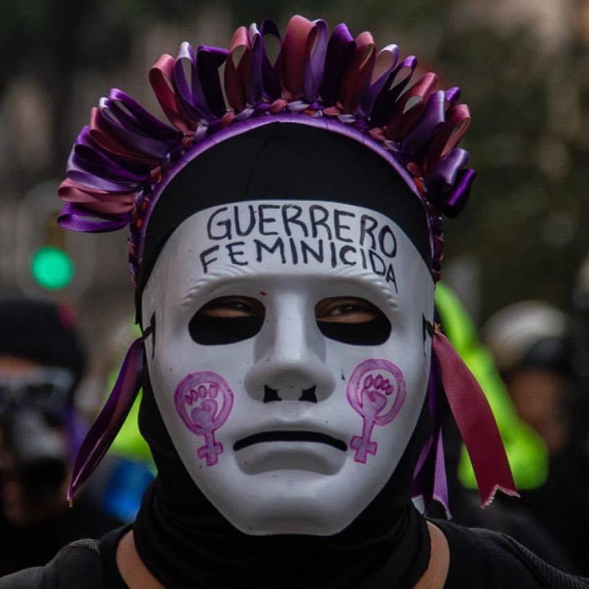 yolitzinjaimes's tweet photo. Este estado se está cayendo a pedazos. Hoy se desbloqueó el nivel en donde las personas toman justicia por sus propias manos. ¿A dónde vamos a parar ? #GuerreroFeminicida https://t.co/jBrGy0oRHu