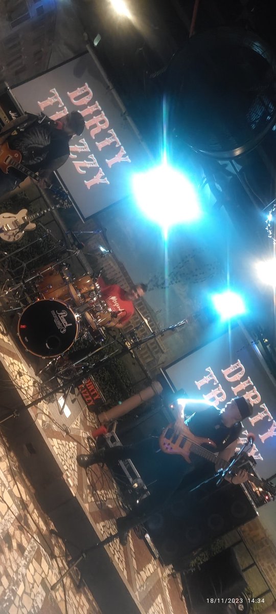 Yoleimetalrock 🤘🎤🎸🥁✌️🎵🎶👊 tweet media