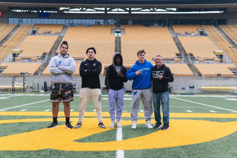 Had a good time checking out the campus of @CalFootball. @Coach_Sooto