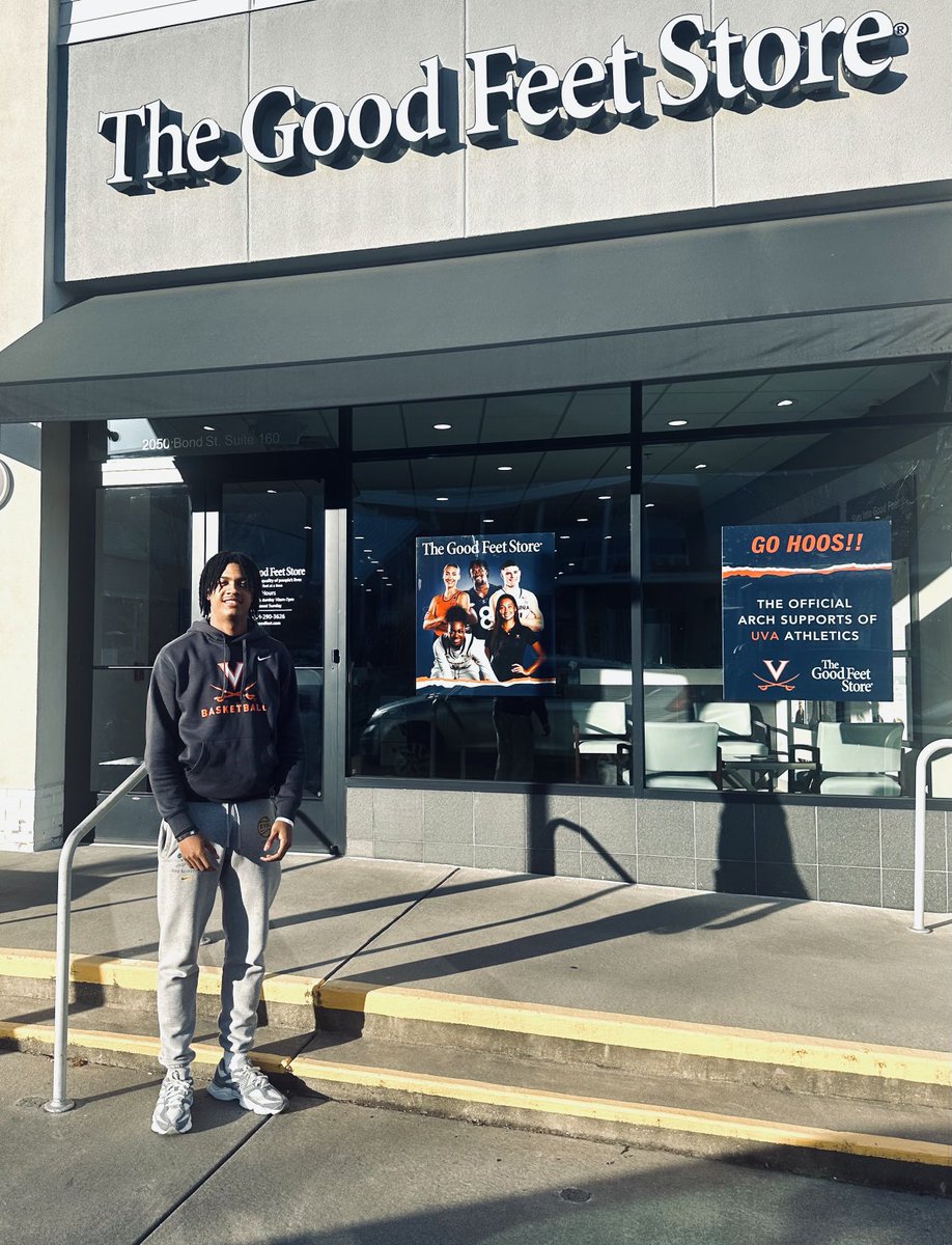 Getting ready for next year! Had a great time with ⁦@elijah_gertrude⁩ today. Welcome to Team Good Feet! This will be fun. ⁦@Good_Feet_Group⁩ ⁦@UVAMensHoops⁩