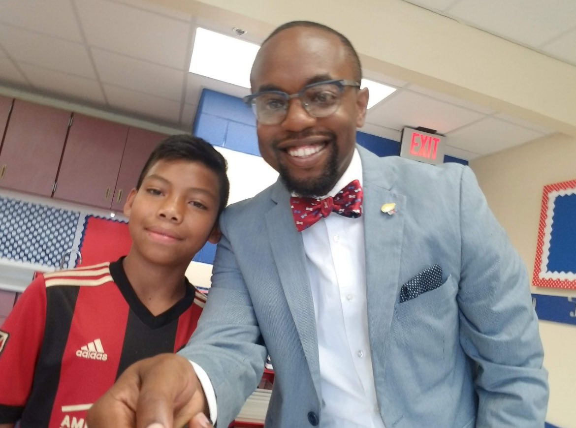 TheBestEducator's tweet image. From 5th grade to high school, still show up for this guy! Proud to watch my former student from @hapevillehawks shine on the soccer field for @Tri_CitiesHigh 🌟⚽ #ProudTeacher #hapevillehawks #wherethemagichappens @DrCSLPadgett @PrincipalThom