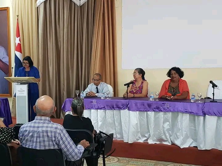 Concluyó 1er Encuentro Internacional Mujer Economista y Contadora #Camaguey. En 9 paneles evaluaron temas trascendencia e impacto para enfrentar retos y lograr desarrollo local. Reconocida participación jóvenes y representatividad mujeres todos ámbitos