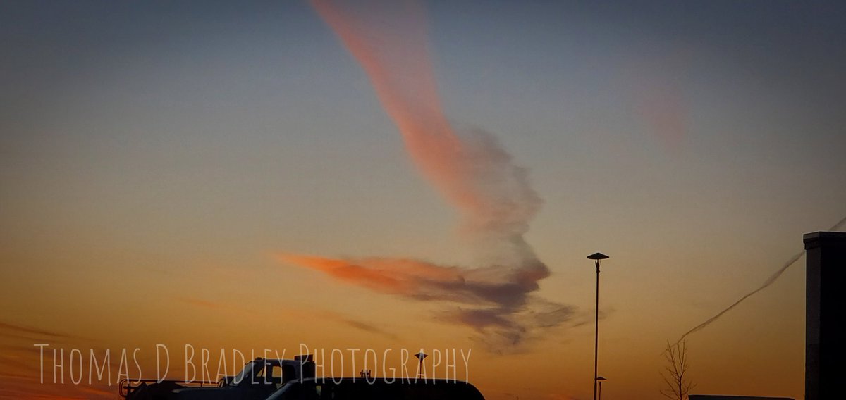 Can you see the face in the clouds? I took this pic in the skies in @CityofFortWorth TX this evening. The sunset was breathtaking! @DFWscanner #txwx #dfwwx